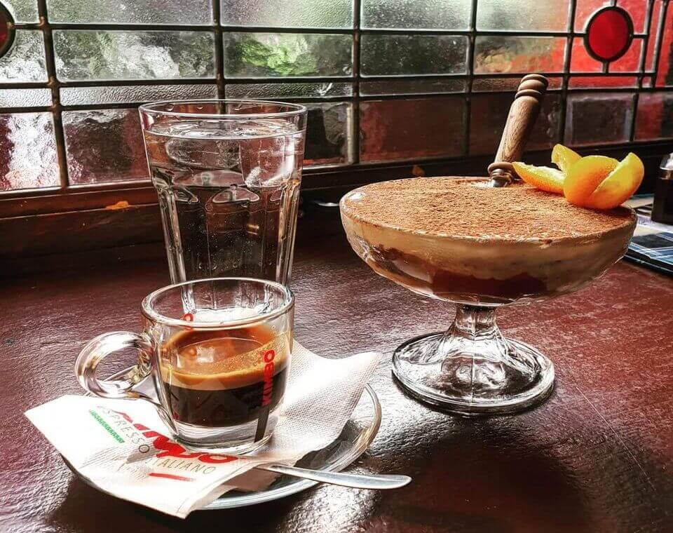 Tiramisu u Škotskom pubu